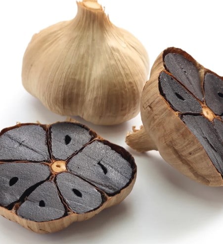 ਕਾਲਾ ਲੱਸਣ – ਤੰਦਰੁਸਤੀ ਦਾ ਖਜ਼ਾਨਾ! ਜਾਣੋ ਫਾਇਦੇ ਤੇ ਤਿਆਰ ਕਰਨ ਦਾ ਤਰੀਕਾ