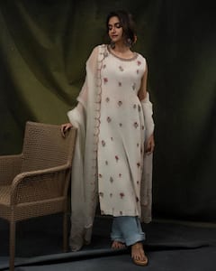 Keerthy Suresh: రివాల్వర్ రీటా... యాక్షన్ & కామెడీతో కీర్తి సురేష్ వస్తుందిగా