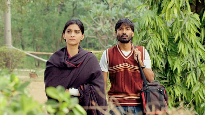 धनुष और सोनम कपूर स्टारर फिल्म 'रांझणा' ने बॉक्स ऑफिस पर 92.6 करोड़ रुपए का कलेक्शन किया था. इस फिल्म को अब आप प्राइम वीडियो और जी5 पर देख सकते हैं.