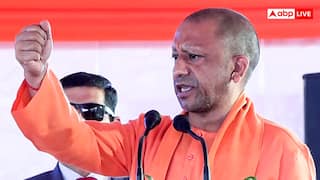 लखनऊ में गीता प्रेरणा उत्सव में शामिल हुए CM योगी, 'भारत ने जियो और जीने दो की प्रेरणा दी'