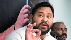 बिहार चुनाव में हार के बाद RJD ने 32 गायकों को भेजा नोटिस, जानें वजह