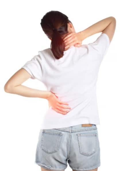 ਹਰੀ ਪੱਤਦਾਰ ਸਬਜ਼ੀਆਂ – ਗ੍ਰੀਨ ਵੇਜੀਟੇਬਲਜ਼, ਜਿਵੇਂ ਕਿ ਪਾਲਕ, ਮੇਥੀ ਅਤੇ ਬਥੂਆ ਵਿੱਚ ਮੈਗਨੀਸ਼ੀਅਮ ਹੁੰਦਾ ਹੈ ਜੋ ਤੁਹਾਡੇ ਰੀੜ੍ਹ ਦੀ ਸਿਹਤ ਲਈ ਬਹੁਤ ਫਾਇਦੇਮੰਦ ਹੈ। ਇਨ੍ਹਾਂ ਵਿੱਚ ਫਾਈਬਰ ਦੀ ਭਰਪੂਰ ਮਾਤਰਾ ਹੁੰਦੀ ਹੈ ਜੋ ਰੀੜ੍ਹ ਅਤੇ ਡਿਸਕ ਨੂੰ ਸਿਹਤਮੰਦ ਅਤੇ ਲਚਕੀਲਾ ਰੱਖਦੀ ਹੈ।