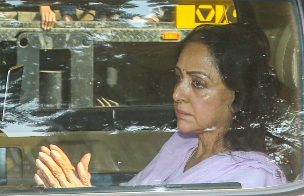 Dharmendra Death: दिग्गज एक्टर धर्मेंद्र का 89 साल की उम्र में निधन, लंबे समय से बीमार थे ही-मैन