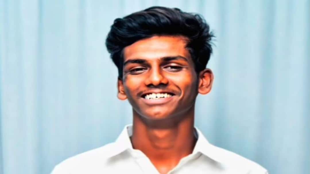 Tirupathur Student commits suicide after failing semester exam due to depression தோல்வி தந்த சோகம்! மாணவர் விபரீத முடிவு..அதிர்ச்சியில் உறைந்த உறவினர்கள்