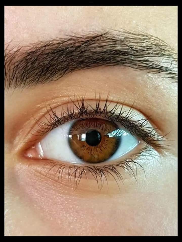 বারবার চোখ ভেজা আপনার দৈনন্দিন কাজ এবং দৃষ্টির উপর প্রভাব ফেলতে পারে। তাই কারণটি সময়মতো সনাক্ত করা এবং সঠিক যত্ন নেওয়া গুরুত্বপূর্ণ।