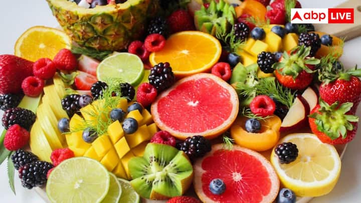 केले को रोजाना ज्यादातर लोग अपनी डाइट में शामिल करते हैं. वहीं केला पोषण से भी भरपूर माना जाता है, लेकिन इसमें पोटेशियम की मात्रा काफी ज्यादा होती है.