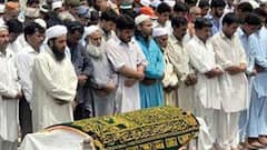 Dharmendra Death News: निधन होने पर हिंदू पहनते हैं सफेद कपड़े, बाकी धर्मों में किस रंग का रिवाज?