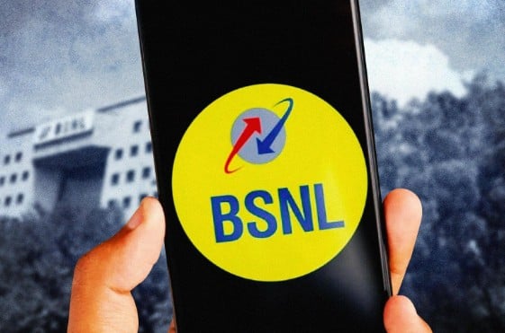 BSNL Q1 Result : লস থেকে লাভ ! মোদির আমলে ঘুরে দাঁড়াচ্ছে BSNL ? প্রথম ত্রৈমাসিকে ১০ শতাংশ আয় বৃদ্ধি