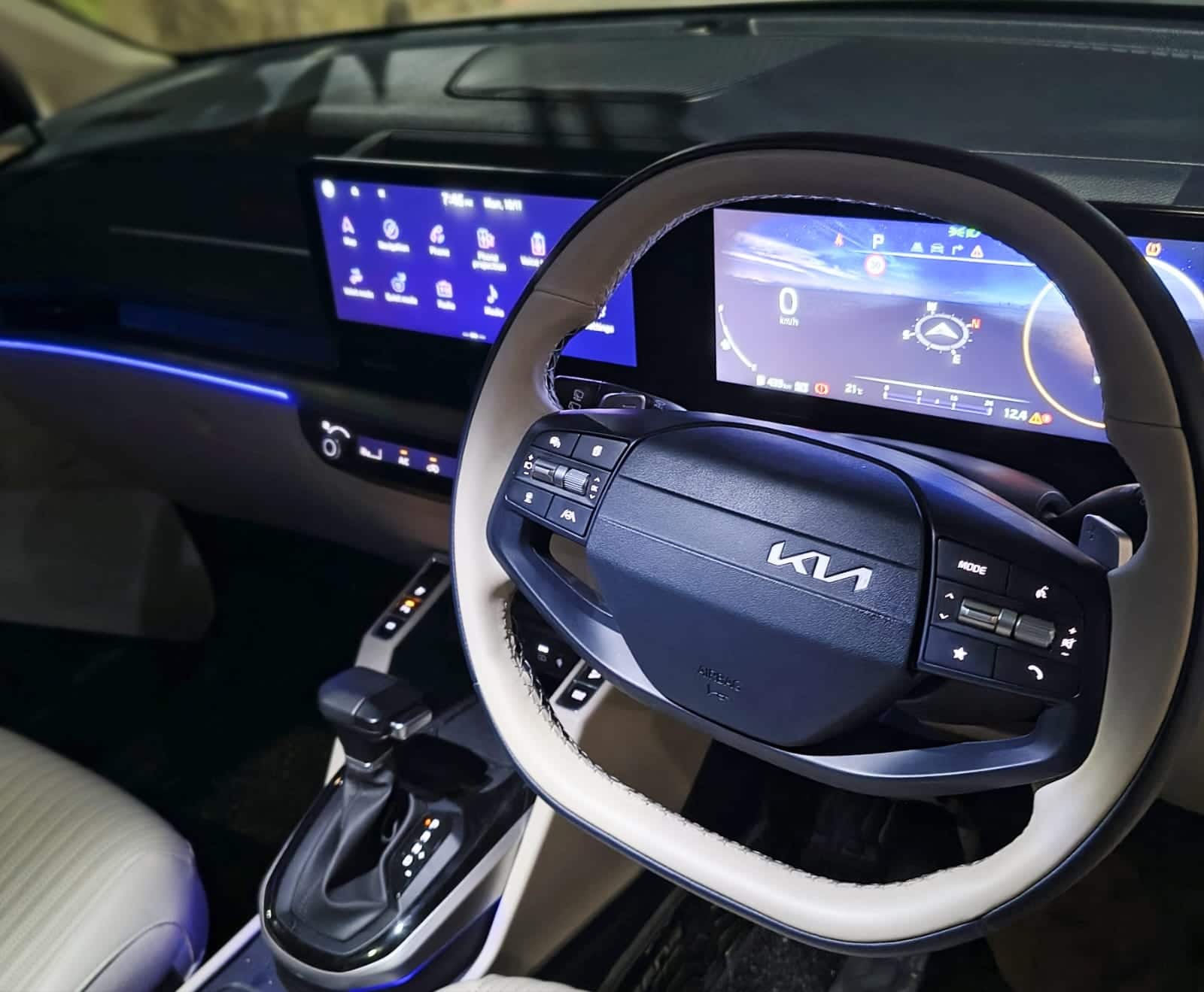 New 2025 Kia Carens Clavis Petrol Automatic Review: More Premium Now