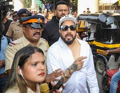 धर्मेंद्र के निधन से सदमें में अमिताभ बच्चन, रोती दिखीं हेमा मालिनी,  अंतिम संस्कार की तस्वीरों ने किया इमोशनल