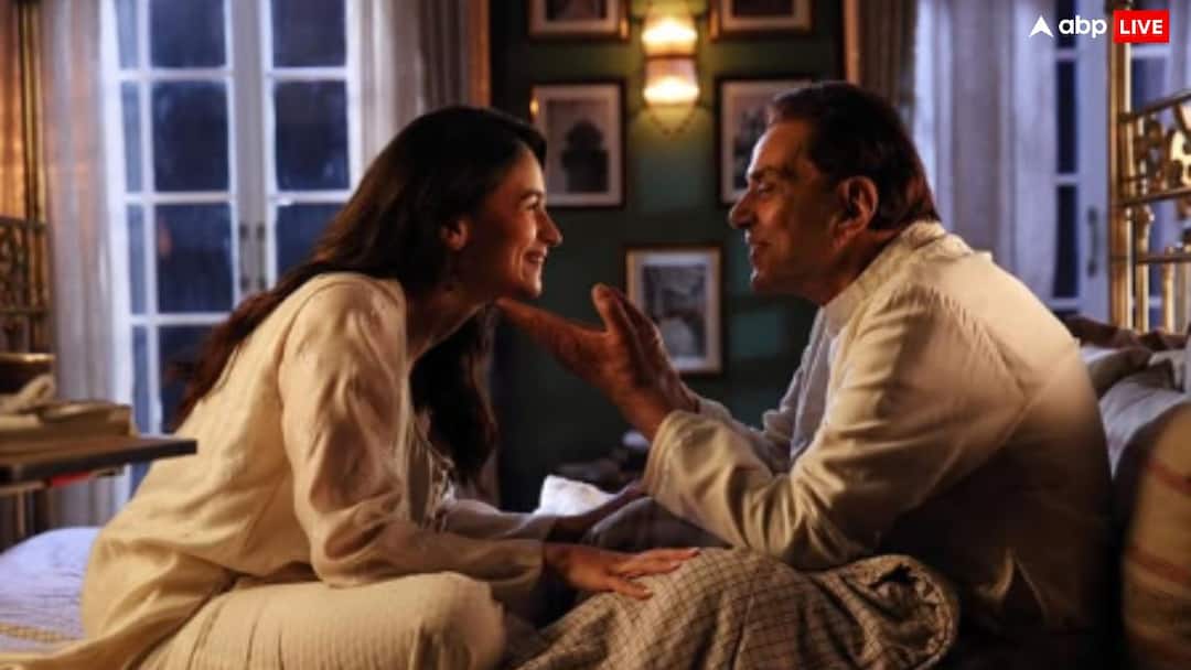 Dharmendra Death: धर्मेंद्र को याद कर इमोशनल हुईं आलिया भट्ट, 'रॉकी और रानी...' को-स्टार संग तस्वीर शेयर कर लिखा- ‘आप बहुत याद आएंगे’