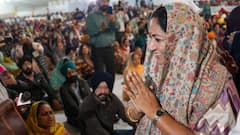 Guru Tegh Bahadur Martyrdom Day: Delhi CM Rekha Gupta Flags Off ‘Dhwaj Yatra’ From Sis Ganj Sahib To Anandpur Sahib