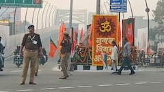 राम मंदिर ध्वजारोहण के लिए फूलों से सजी अयोध्या, पीएम मोदी के स्वागत के लिए जुटे लोग, देखें तस्वीरें