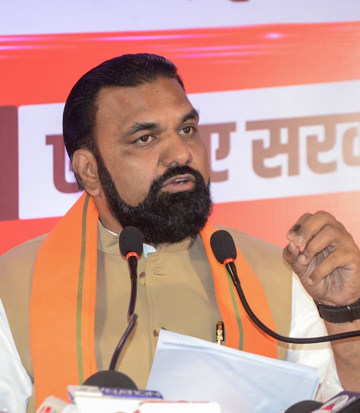 इसके साथ ही सम्राट चौधरी ने मुख्यमंत्री नीतीश कुमार के सुशासन को लेकर बड़ा बयान दिया. उन्होंने कहा कि हम नीतीश कुमार के सुशासन को आगे बढ़ाएंगे. (फाइल फोटो)