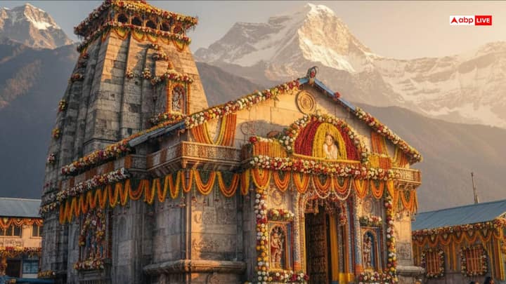 21 नवंबर से बदरीनाथ धाम में पंच पूजाओं की शुरुआत हो गई थी. गणेश मंदिर, आदि केदारेश्वर और आदि गुरु शंकराचार्य गद्दी स्थल के कपाट बंद होने के साथ ही वहां वेद ऋचाओं का पाठ भी समाप्त हो गया.