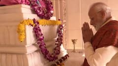 राम मंदिर के शिखर पर पीएम मोदी ने फहराया धर्म ध्वज! देखें शानदार तस्वीरें