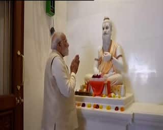 PM મોદી પહોંચ્યાં અયોધ્યા,  પુષ્પવર્ષાથી સ્વાગત,  દુલ્હનની જેમ શણગારાયું અયોધ્યા