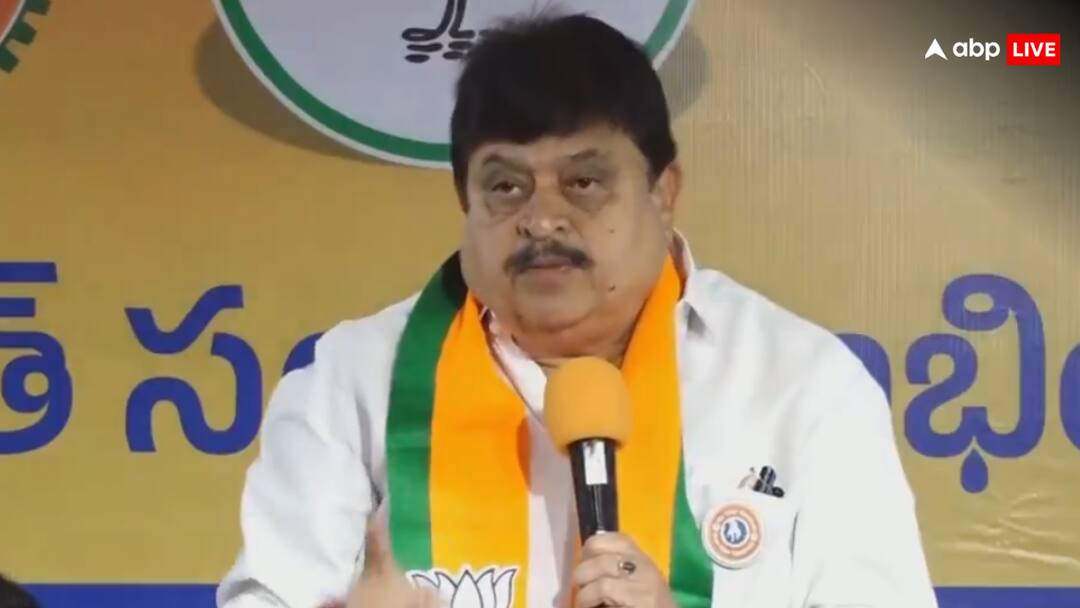 telangana police administration issues notice to a sub inspector in hyderabad bjp accuses of partiality ann हैदराबाद में SI के आयप्पा दीक्षा पर पुलिस प्रशासन का आदेश, BJP ने लगाया पक्षपात का आरोप