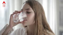 শীতের দিনে ঠান্ডা আবহাওয়ায় কম জল খাওয়া হচ্ছে? কী কী সমস্যা বাড়তে পারে আপনার শরীর-স্বাস্থ্যে