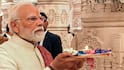 पीएम मोदी ने राम मंदिर के शिखर पर लहराई केसरिया पताका, देखें ध्वजारोहण समारोह की भव्य तस्वीरें