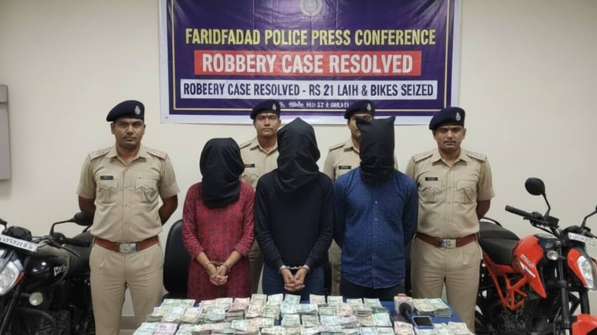 3 Arrested In Faridabad Robbery; Rs 21 Lakh & Bikes Seized