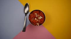 Gajar Ka Halwa: इंडियन मिठाई में शामिल नहीं था गाजर का हलवा, फिर कैसे बना देसी दिलों का फेवरेट?