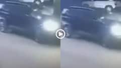Video: मौत घर लेटे-लेटे भी आ सकती है! तेज रफ्तार कार मकान में घुसी, सामने बैठी थीं बुजुर्ग महिला