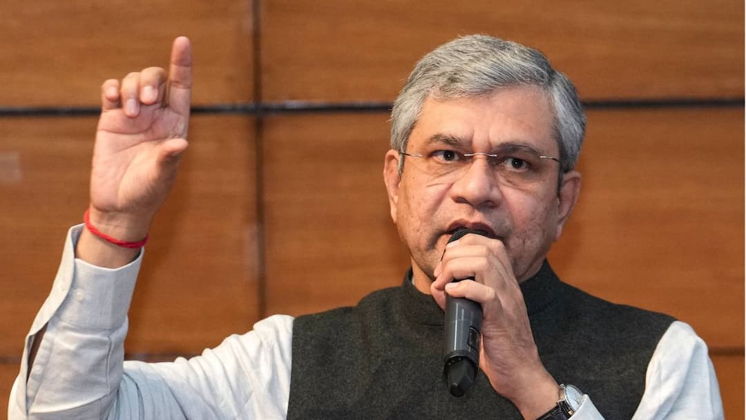 Centre Clears Rs 7,280-Crore Scheme For EV, Defence Supply Chain; Cut China Dependence