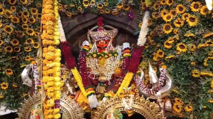 महाराष्ट्राचे कुलदैवत असणाऱ्या जेजुरीच्या खंडोबा देवाच्या चंपाषष्ठी उत्सवाची सांगता धार्मिक विधींनी करण्यात आली.