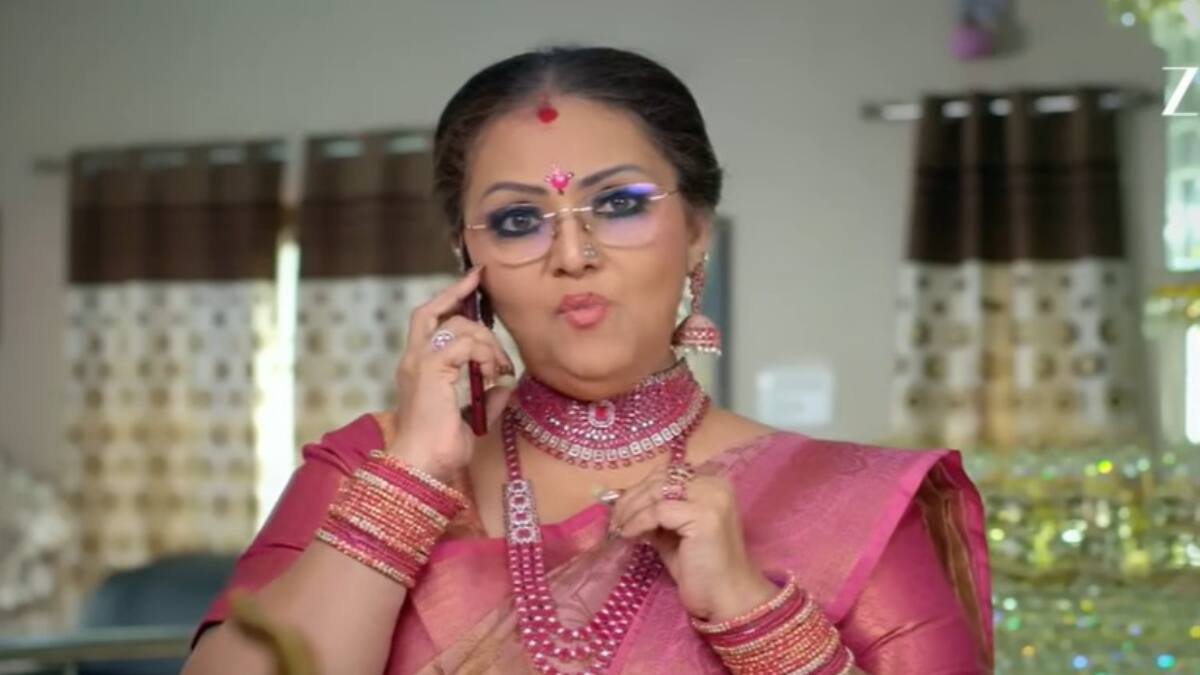 Karthigai Deepam: ஊர்மக்களா? ரேவதியா? கார்த்திக் காப்பாற்றப்போவது யாரை? கார்த்திகை தீபத்தில் இன்று