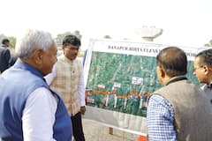 दानापुर-बिहटा एलिवेटेड कॉरिडोर और शेरपुर-दिघवारा पुल के निर्माण का CM नीतीश ने लिया जायजा, देखिए तस्वीरें