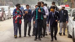 दिल्ली-NCR से हटी GRAP-3, अब 50% वर्क फ्रॉम होम और स्कूलों के हाइब्रिड मोड चलेंगे या बंद होंगे?