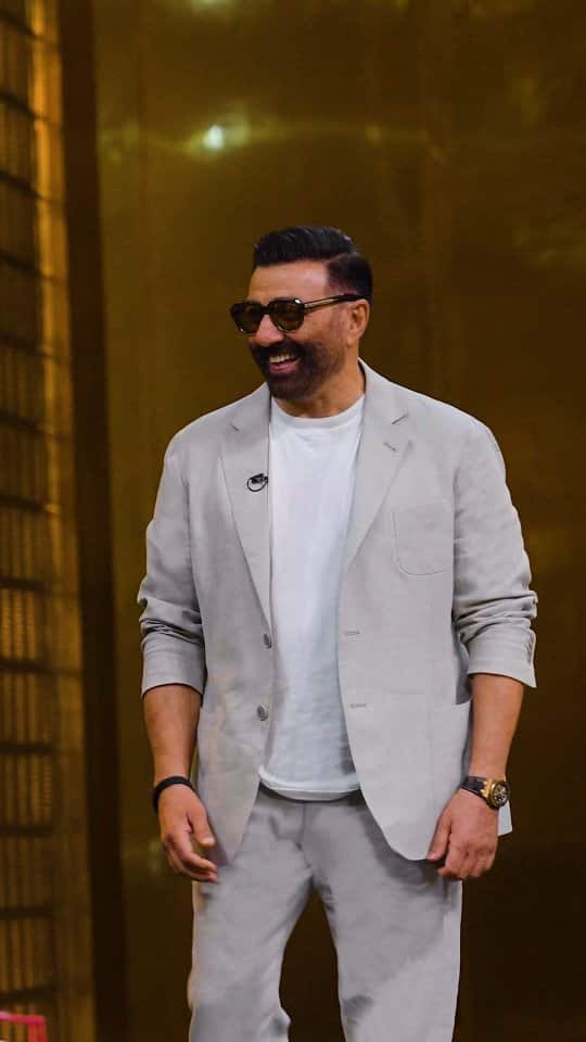 సన్నీ డియోల్ ఉదయం 6 గంటలకు నిద్ర లేస్తారు. వ్యాయామం, కార్డియో, వెయిట్ ట్రైనింగ్ చేస్తారు.