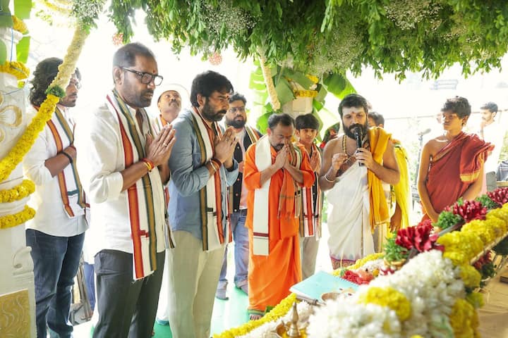 హిస్టారికల్ నేపథ్యంలో రూపొందుతున్న ఈ సినిమాలో బాలకృష్ణ సరసన నయనతార కథానాయికగా నటించనున్నారు. సింహ, జై సింహా, శ్రీ రామరాజ్యం తర్వాత వాళ్ళిద్దరి కలయికలో నాలుగవ చిత్రమిది.