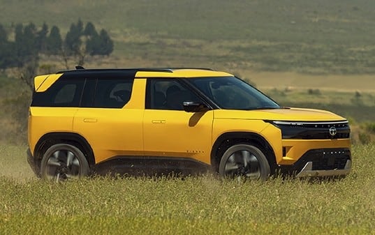 TATA Sierra Bookings: மாருதி, ஹூண்டாயை கதறவிட்ட டாடா சியாரா; ஒரே நாளில் 70,000 முன்பதிவுகளை பெற்று அசத்தல்