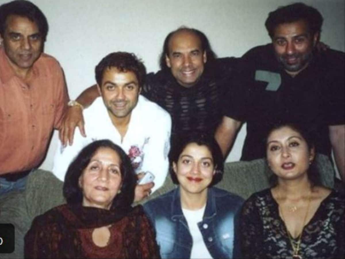 धर्मेंद्र के दोनों बेटे सुपरस्टार, चारों बेटियां क्या करती हैं? कहां रहती हैं? जानें फैमिली के बारे में