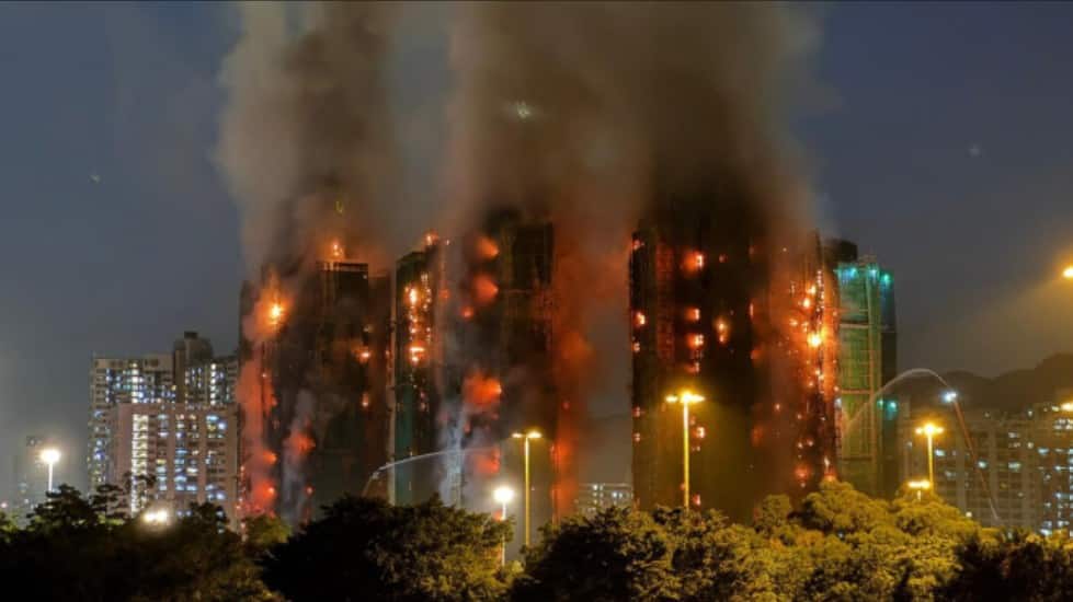 वांग फुक कोर्ट न्यू टेरिटरीज के ताई पो इलाके में बना एक हाउसिंग कॉम्प्लेक्स है.