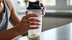 Protein Powder : प्रोटीन पावडर घेणं आवश्यक आहे का?
