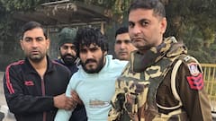 दिल्ली: द्वारका में पुलिस की बदमाशों से मुठभेड़, भाऊ गैंग का इनामी शूटर गिरफ्तार