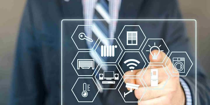 One small mistake and the entire internet can come to a standstill! Why is the digital system so fragile? Know what is the real reason 14 The biggest concern is that the backbone of the Internet is now in the hands of a few select companies like AWS, Google Cloud, Azure and Cloudflare. This is called single point of failure. If any one of these shuts down, the impact is felt all over the world. This risk is even bigger for India because now payments, e-commerce, stock trading, banking and government services are completely cloud based.