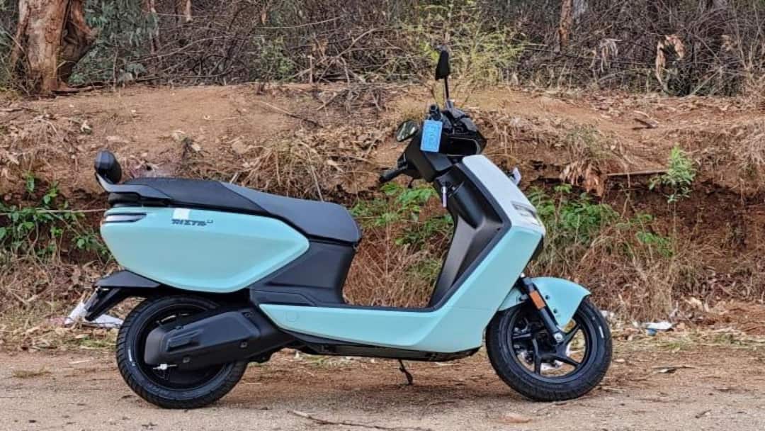 Ather Rizta: ஒரே சார்ஜில் 160 கிலோ மீட்டர் மைலேஜ்.. Ather Rizta விலை எப்படி? இத்தனை வேரியண்ட்களா?