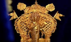 Datta Idol in Pune : पुण्यात वर्षातून एकदाच बँकेच्या लॉकरमधून बाहेर काढली जाते दत्तगुरुंची मौल्यवान मूर्ती, 113 वर्षे जुनी, साडेतीन किलो सोन्याची लोभस मूर्ती