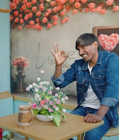 केळवण झालं , शॉपिंगही उरकलं... सूरज चव्हाणचं रोमँटिक अंदाजात प्री-वेडींग, गुलीगत PHOTO समोर