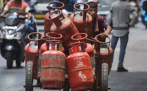 ਇਹ ਘਰਾਂ ਵਿੱਚ ਇੱਕੋ ਸਮੇਂ ਕੰਮ ਕਰਨ ਵਾਲੇ ਕਈ ਗੈਸ ਕਨੈਕਸ਼ਨਾਂ ਦੇ ਮੁੱਦੇ ਨੂੰ ਵੀ ਹੱਲ ਕਰੇਗਾ।