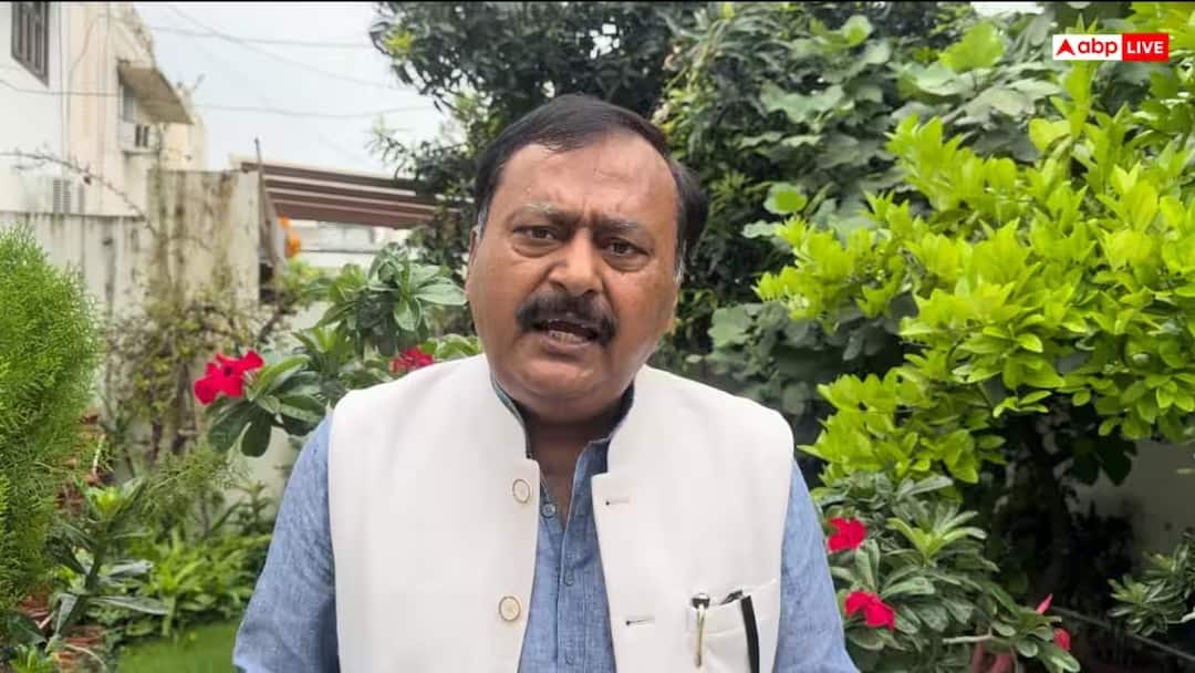 Ayodhya Ram Mandir Flag Ceremony Surendra Rajput Slams Asim Munir Shahbaz Sharif Pakistan 'राम मंदिर पर कमेंट कर अपनी मौत बुला रहा पाकिस्तान', इस नेता ने आसिम मुनीर-शहबाज को याद दिलाई औकात