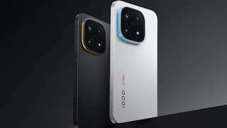 7000mAh की बैटरी और पावरफुल प्रोसेसर के साथ लॉन्च हुआ iQOO 15, OnePlus 15 से होगा कड़ा मुकाबला