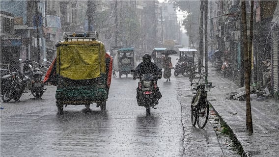 Cyclone ‘Ditwah’ Forms Over Bay Of Bengal; Tamil Nadu, Puducherry Brace For Landfall By Nov 30