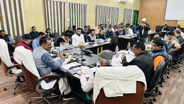 वाराणसी: महाश्मशान पर दर्ज होगा मृतकों का आंकड़ा, नगर निगम की बैठक में फैसला