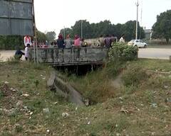 અમદાવાદમાં નર્મદાની કેનાલ પર ગેરકાયદેસર પુલનો પર્દાફાશ, 7 વર્ષથી બન્યો છે પુલ