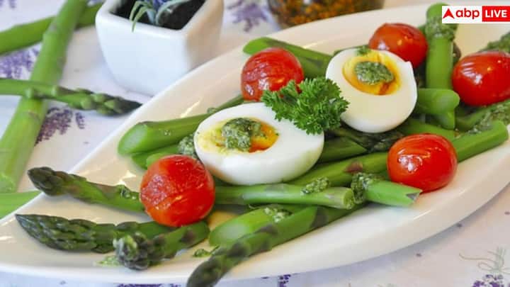 हर किसी के लिए लो-कार्ब डाइट सही नहीं होती. किडनी की दिक्कत वाले लोगों में ज्यादा प्रोटीन का लोड बढ़ सकता है. वहीं, लिवर संबंधी समस्याओं या हाई-इंटेंसिटी ट्रेनिंग करने वाले एथलीटों के लिए कार्ब कम करना परफॉर्मेंस को सीधे प्रभावित कर सकता है.